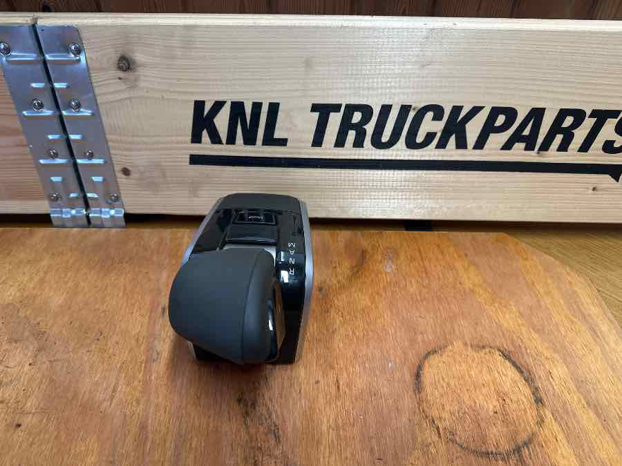 VOLVO GEAR LEVER 22719325 - Cabine et intérieur pour Camion: photos 1 VOLVO GEAR LEVER 22719325 - Cabine et intérieur pour Camion: photos 1