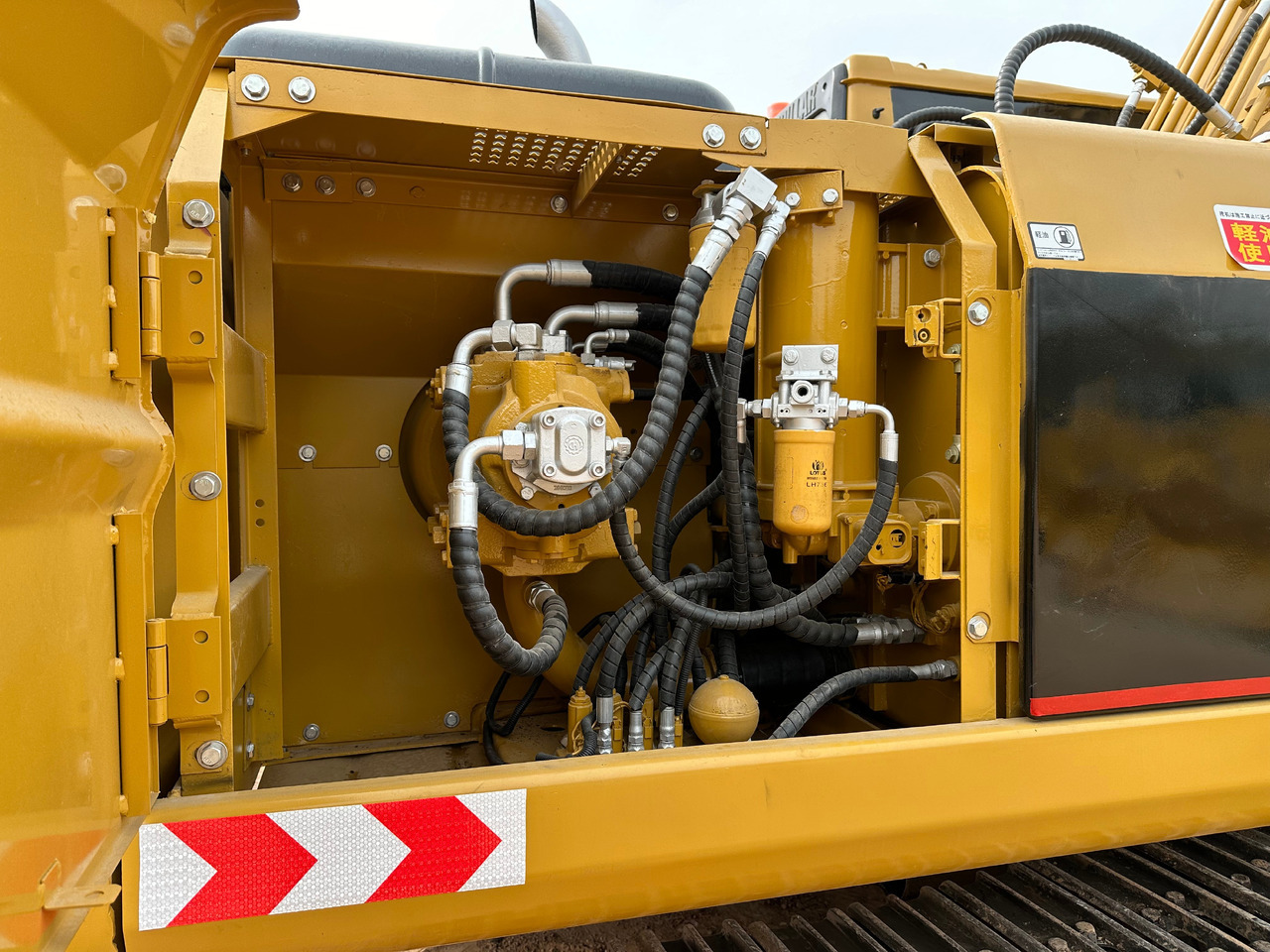 Pelle sur chenille CAT 320BL crawler excavator: photos 7 Pelle sur chenille CAT 320BL crawler excavator: photos 7