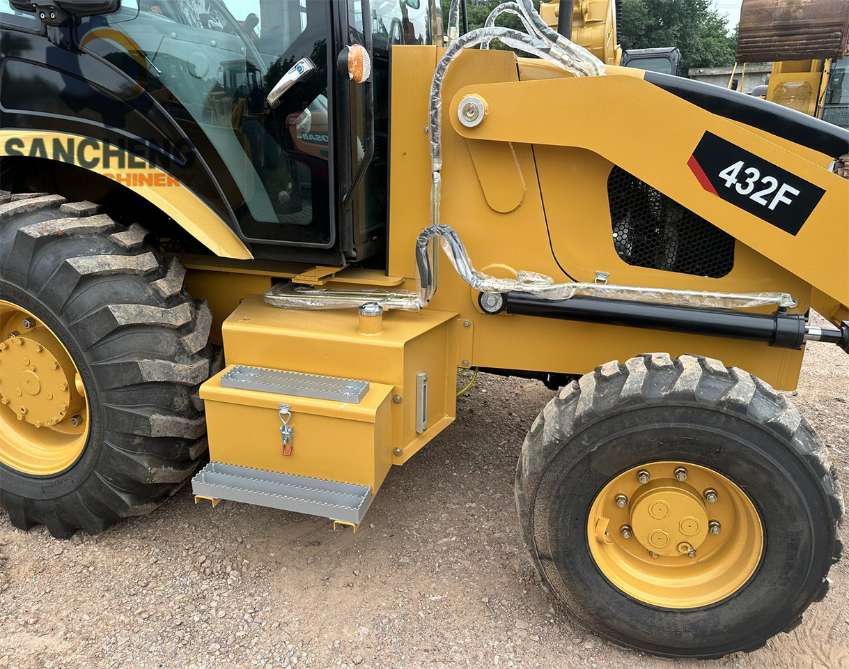 Crédit-bail de CAT 432F CAT 432F: photos 9