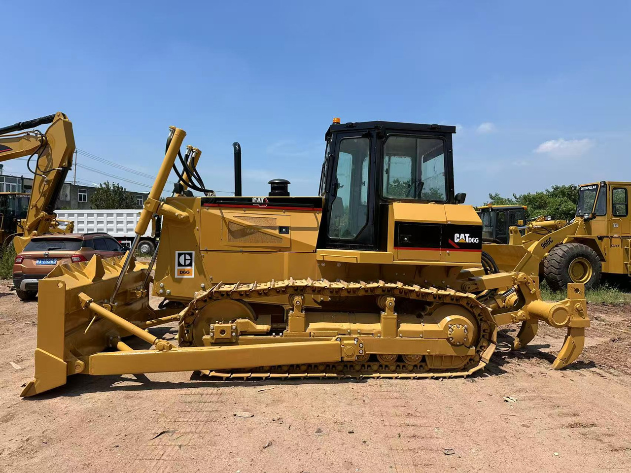 CAT D6G - Bulldozer: photos 3 CAT D6G - Bulldozer: photos 3