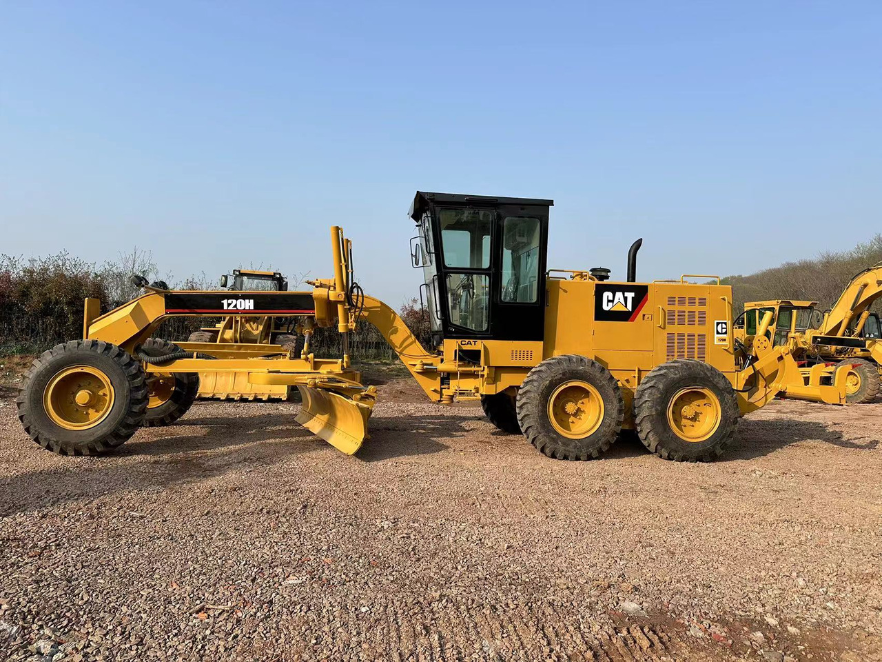 Crédit-bail de CATERPILLAR 120H CATERPILLAR 120H: photos 6
