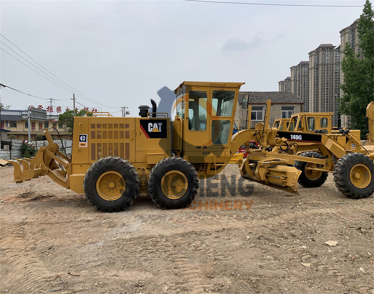 CATERPILLAR 140G - Niveleuse: photos 4 CATERPILLAR 140G - Niveleuse: photos 4