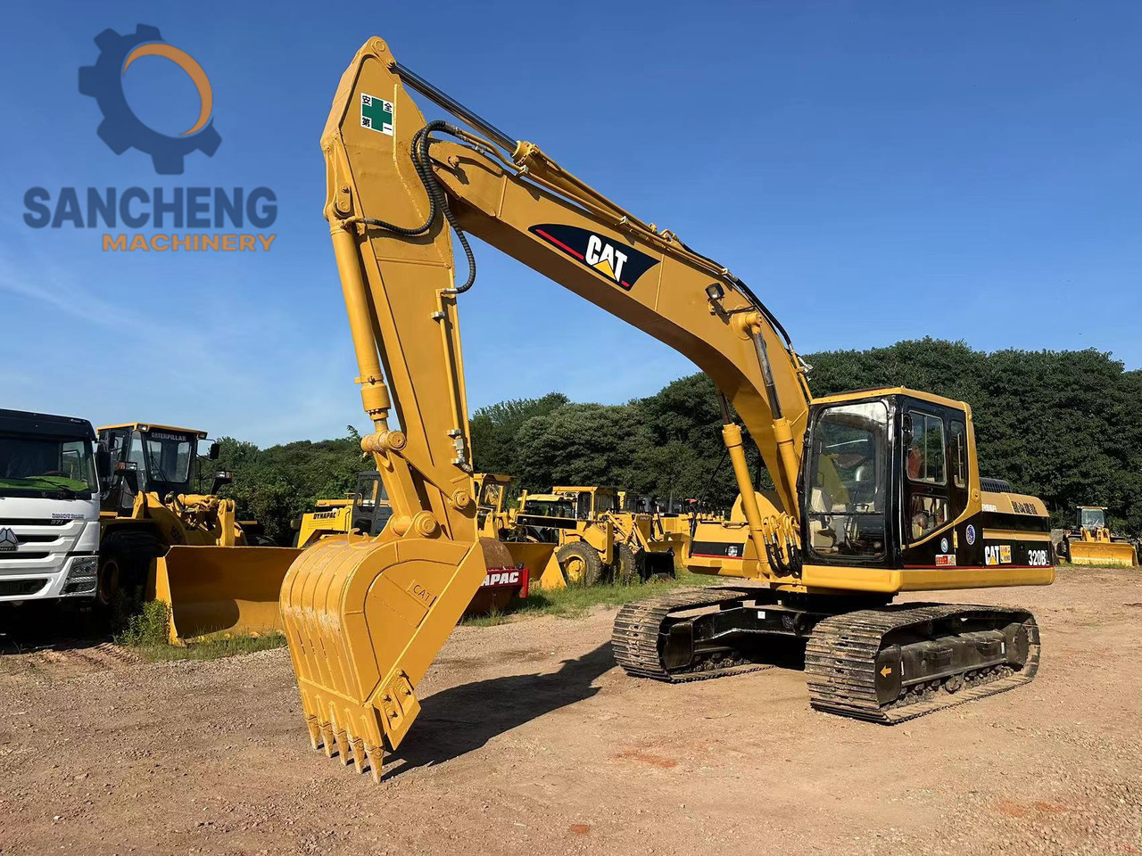 CATERPILLAR 320B - Pelle sur chenille: photos 2 CATERPILLAR 320B - Pelle sur chenille: photos 2