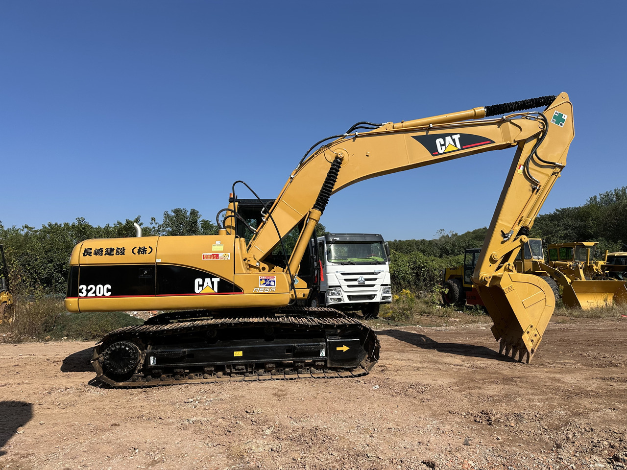 CATERPILLAR 320CL - Pelle sur chenille: photos 5 CATERPILLAR 320CL - Pelle sur chenille: photos 5