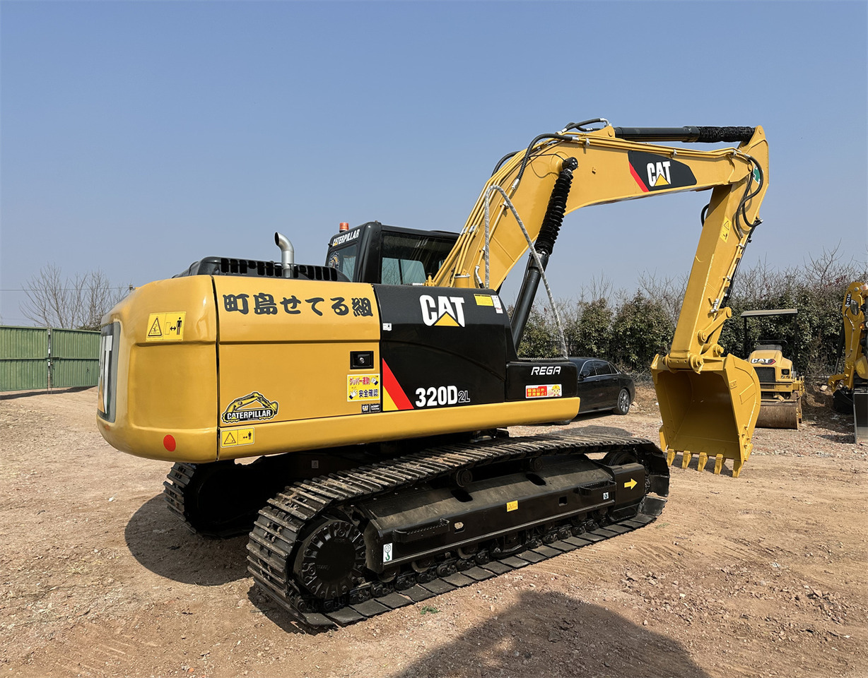 CATERPILLAR 320D2L - Pelle sur chenille: photos 1 CATERPILLAR 320D2L - Pelle sur chenille: photos 1