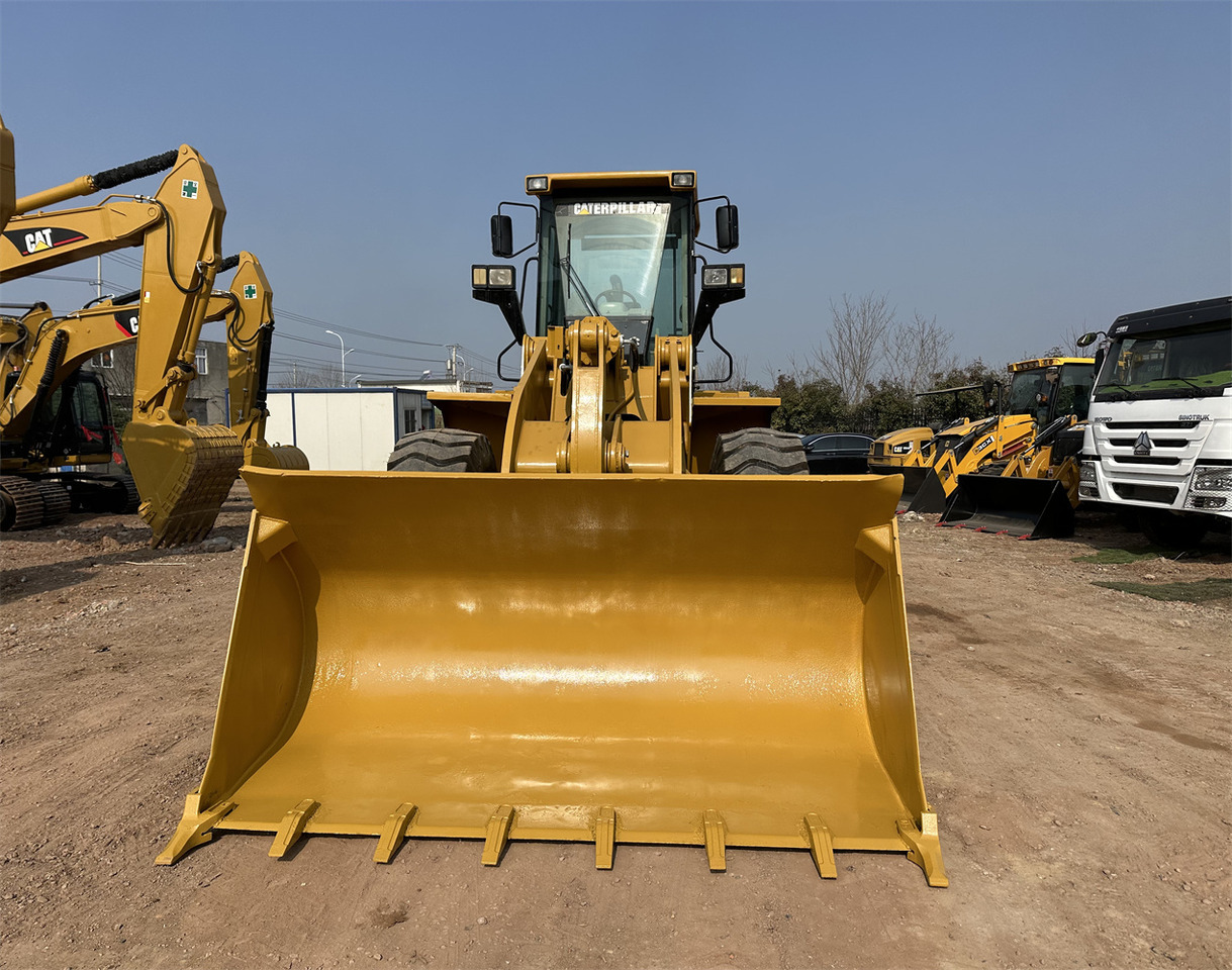 CATERPILLAR 950G - Chargeuse sur pneus: photos 3 CATERPILLAR 950G - Chargeuse sur pneus: photos 3