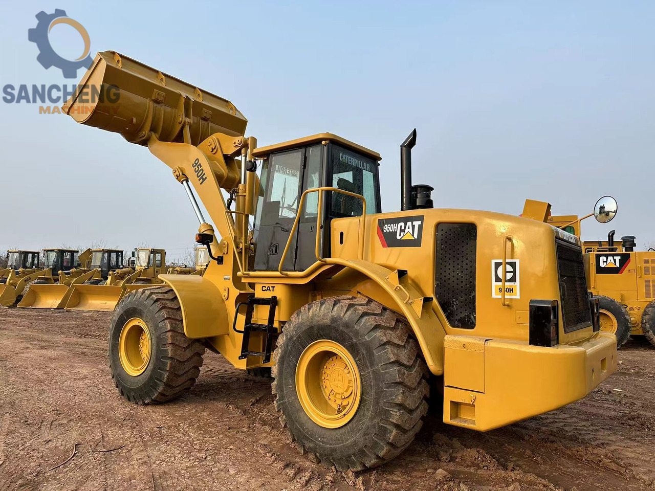 Chargeuse sur pneus CATERPILLAR 950H wheel loader: photos 1