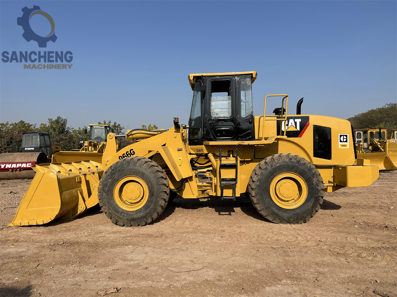 CATERPILLAR 966G - Chargeuse sur pneus: photos 1 CATERPILLAR 966G - Chargeuse sur pneus: photos 1