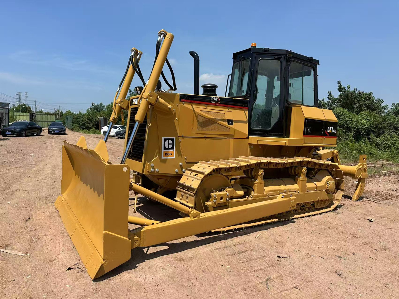 CATERPILLAR D6G - Bulldozer: photos 2 CATERPILLAR D6G - Bulldozer: photos 2