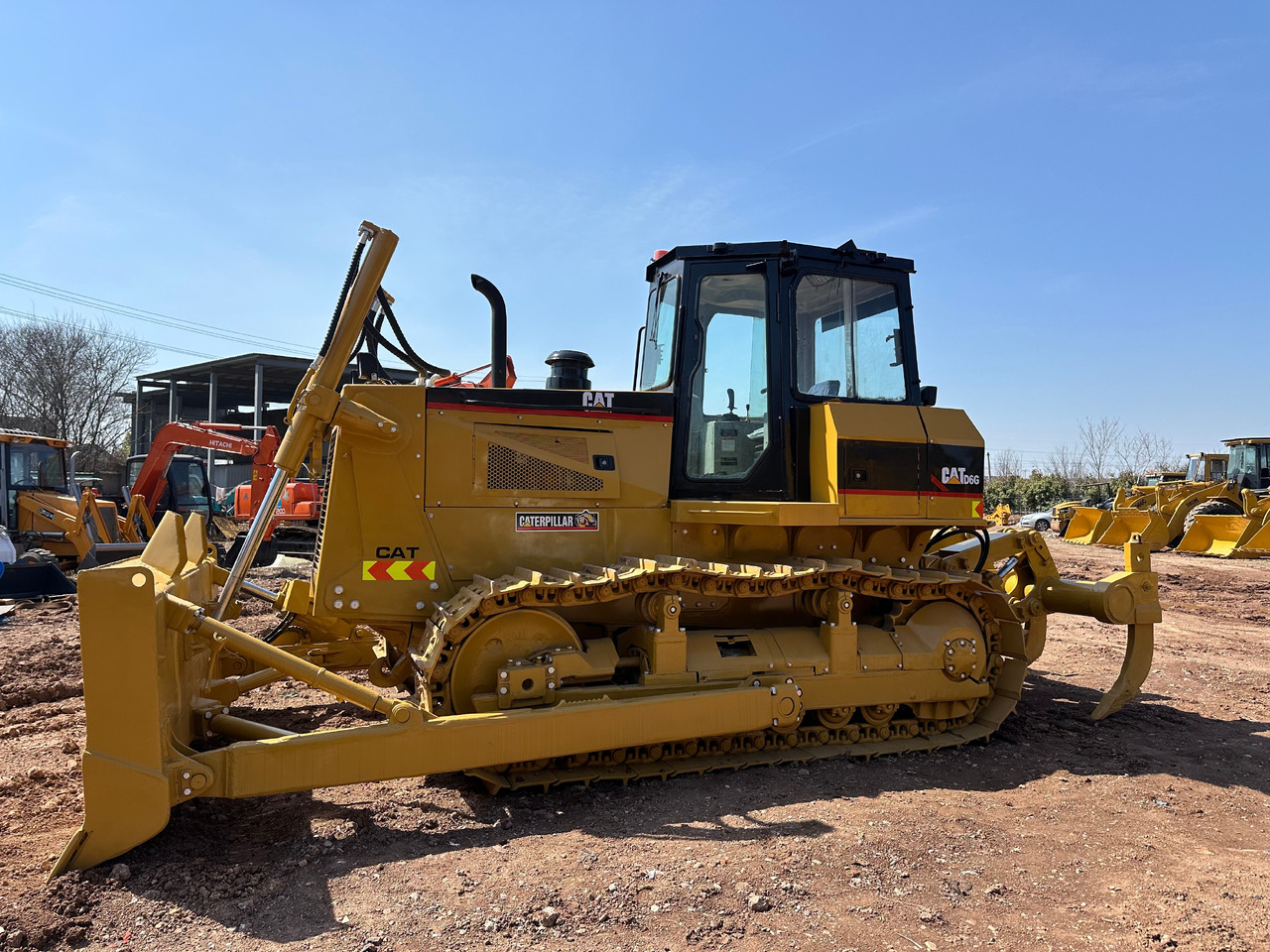 CATERPILLAR D6G bulldozer - Bulldozer: photos 5 CATERPILLAR D6G bulldozer - Bulldozer: photos 5