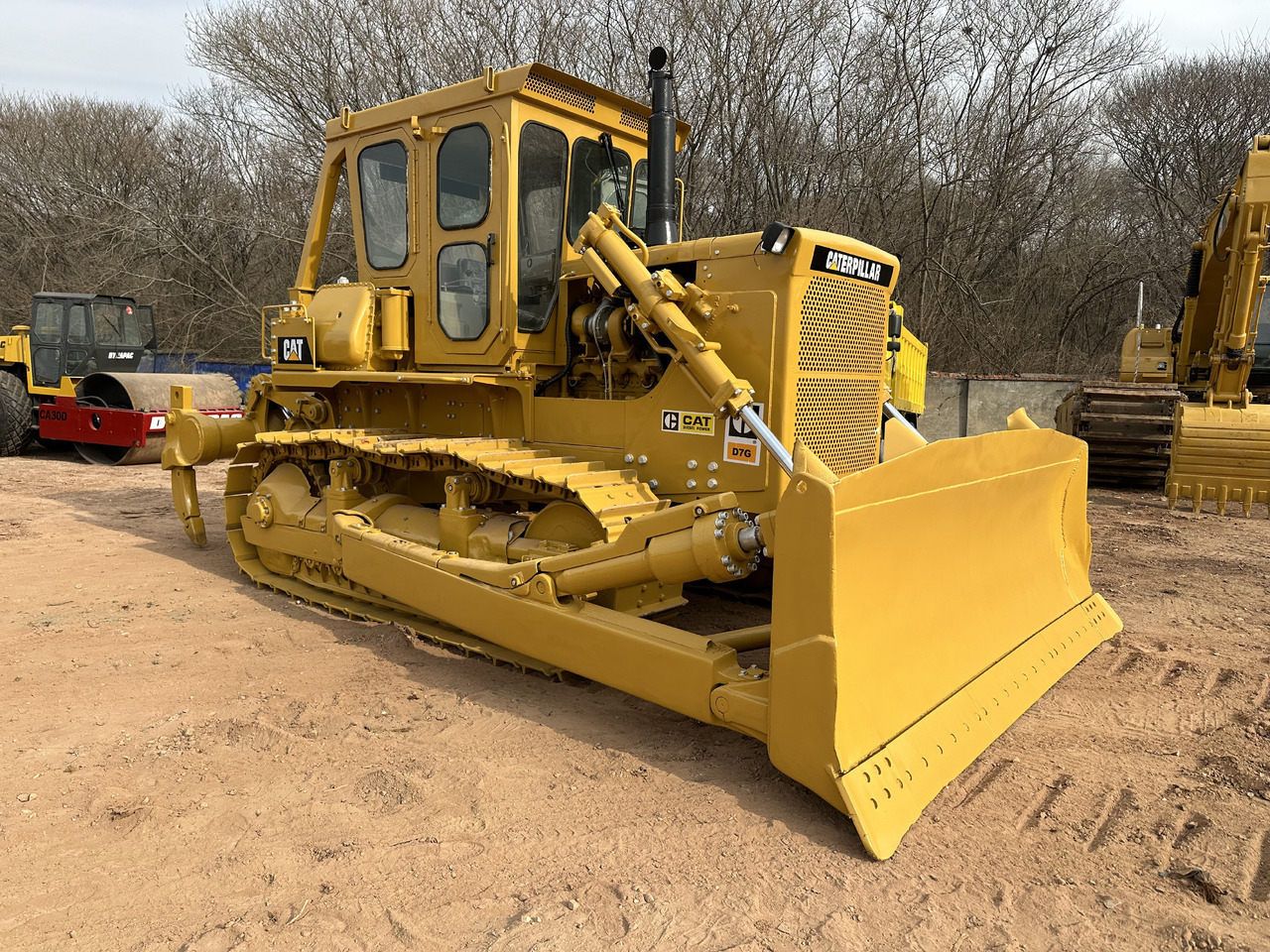 CATERPILLAR D7G - Bulldozer: photos 1 CATERPILLAR D7G - Bulldozer: photos 1