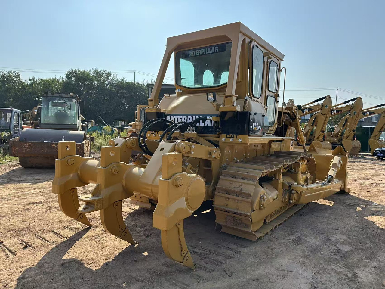 CATERPILLAR D7G bulldozer - Bulldozer: photos 1 CATERPILLAR D7G bulldozer - Bulldozer: photos 1