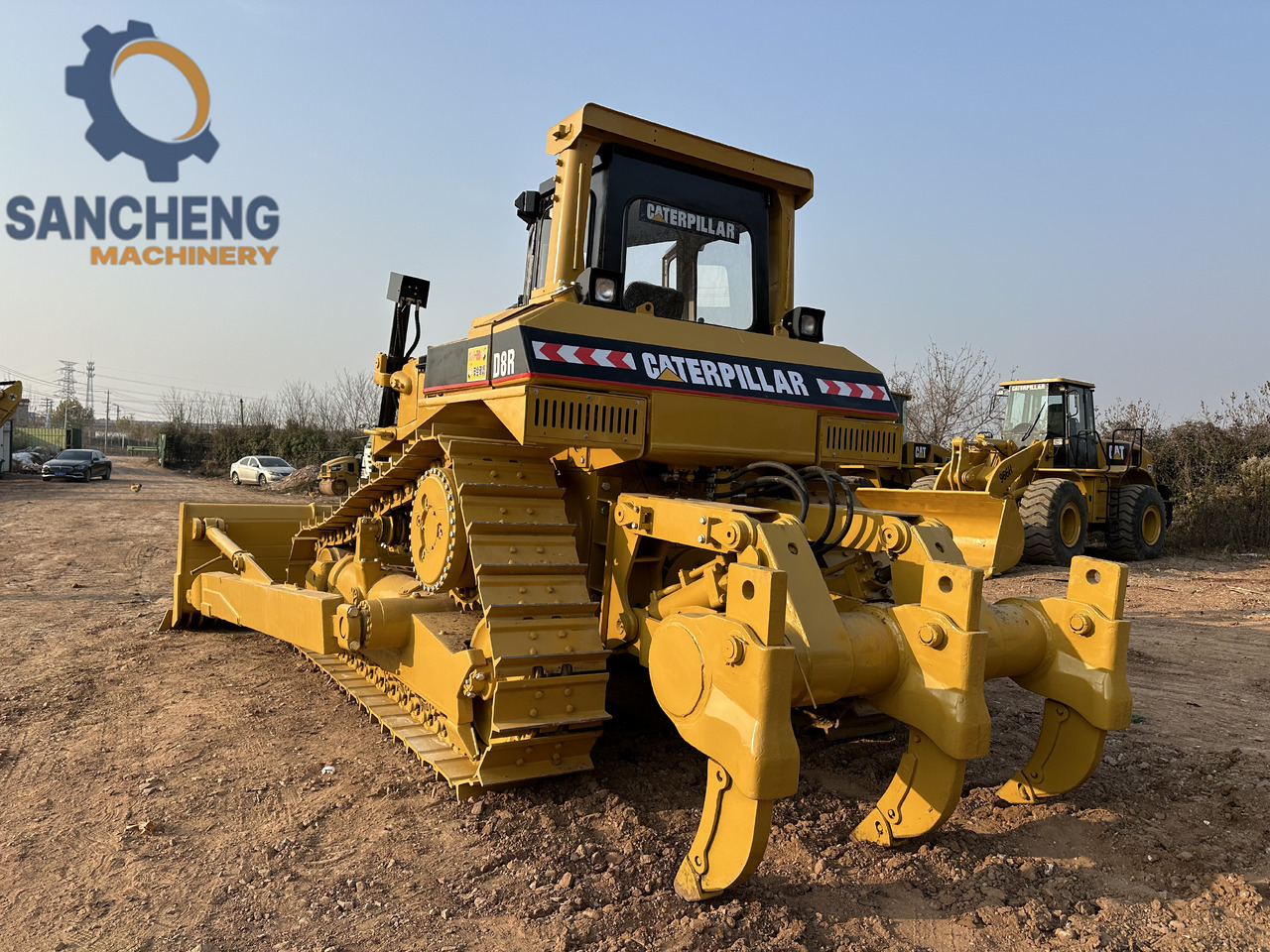 CATERPILLAR D8R - Bulldozer: photos 2 CATERPILLAR D8R - Bulldozer: photos 2