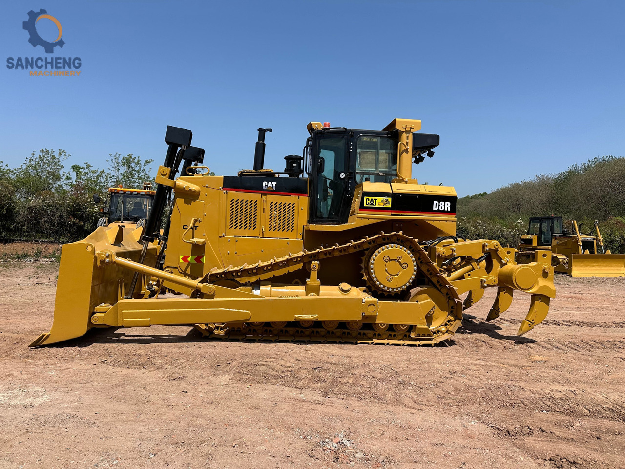 CATERPILLAR D8R - Bulldozer: photos 4 CATERPILLAR D8R - Bulldozer: photos 4