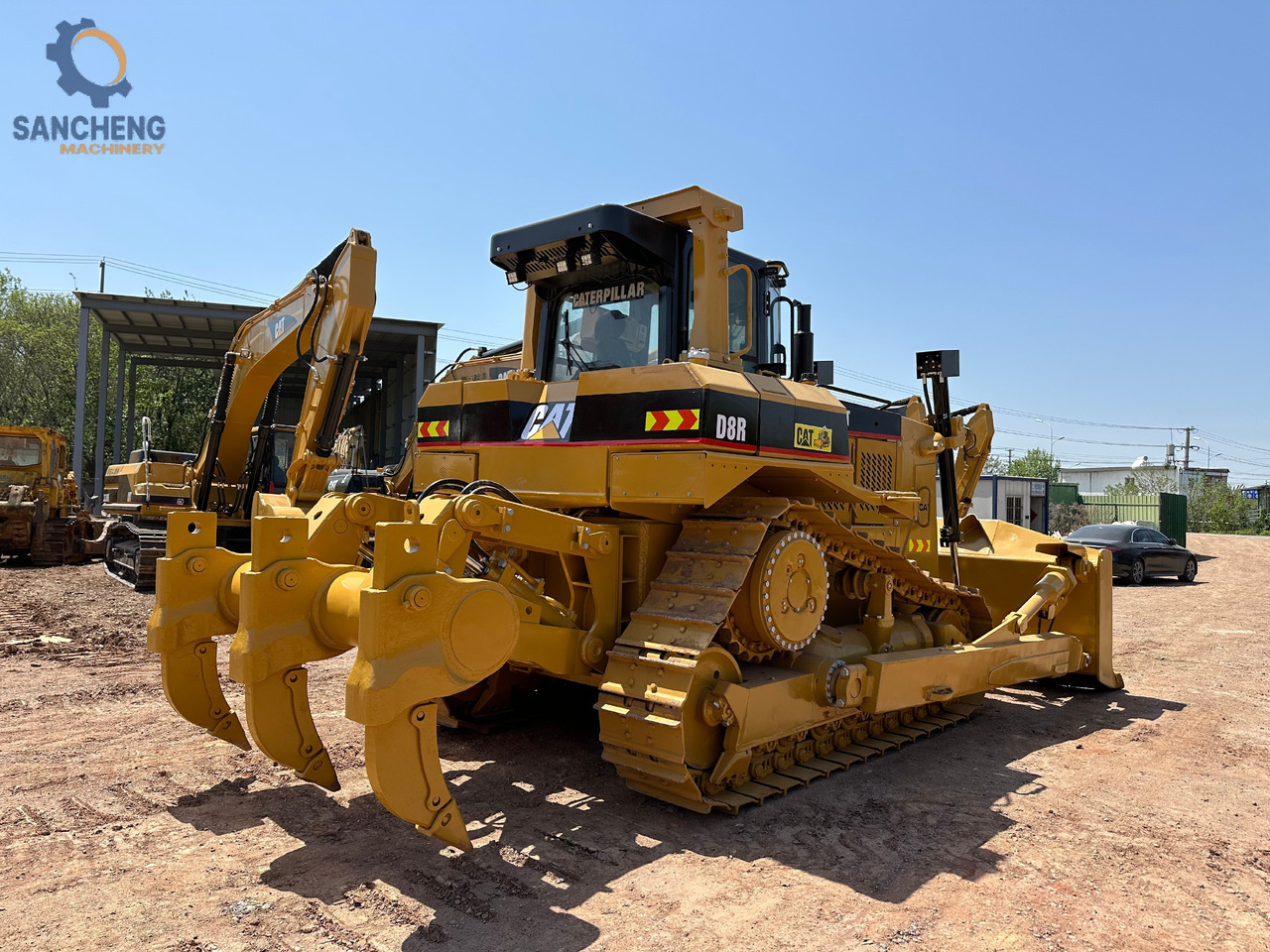 CATERPILLAR D8R - Bulldozer: photos 1 CATERPILLAR D8R - Bulldozer: photos 1