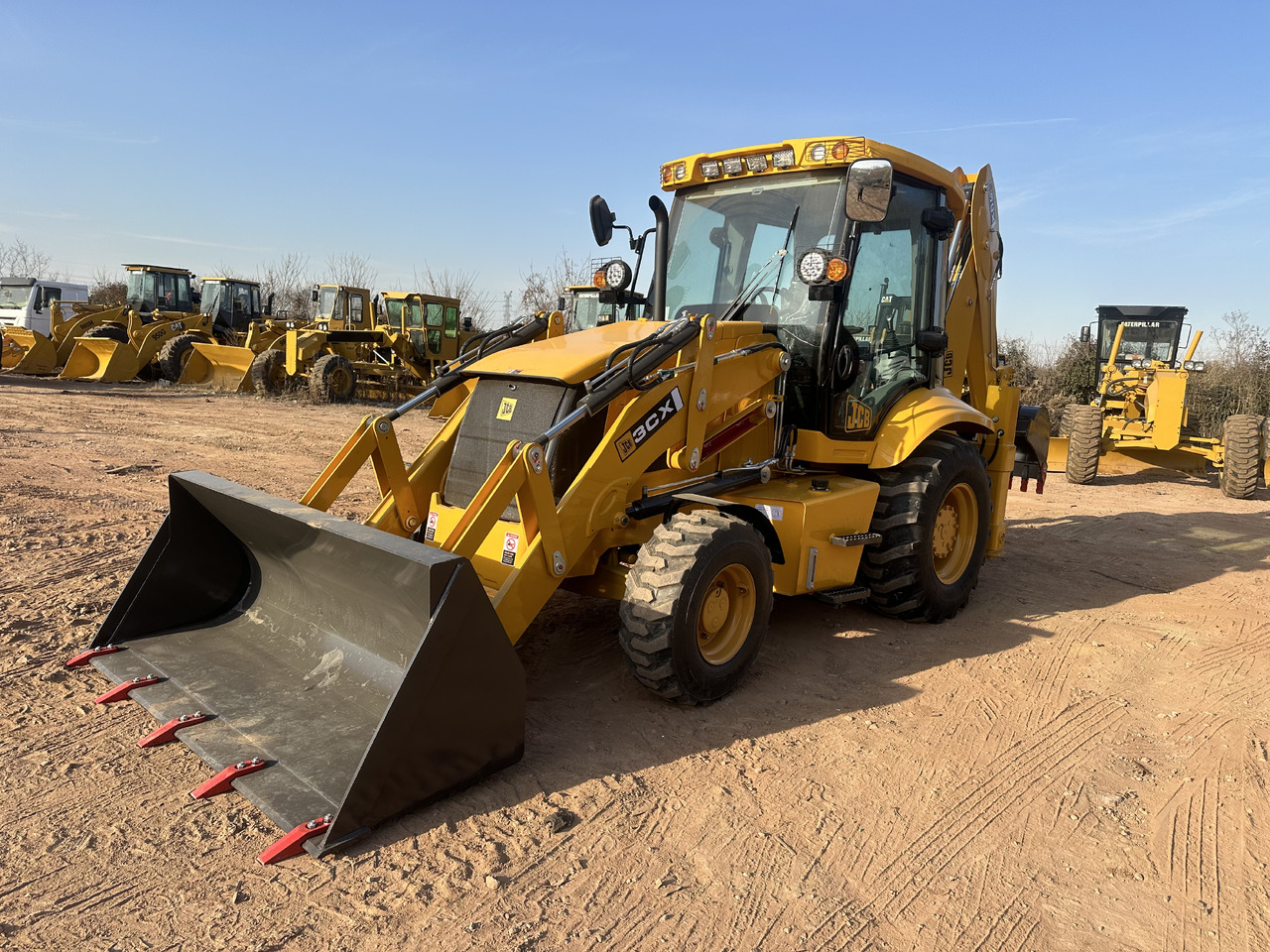 JCB 3CX - Tractopelle: photos 2 JCB 3CX - Tractopelle: photos 2