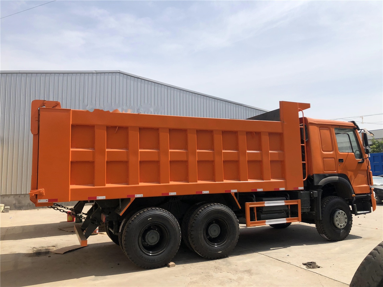 SINOTRUK HOWO 371 Dump truck - Camion benne: photos 5 SINOTRUK HOWO 371 Dump truck - Camion benne: photos 5