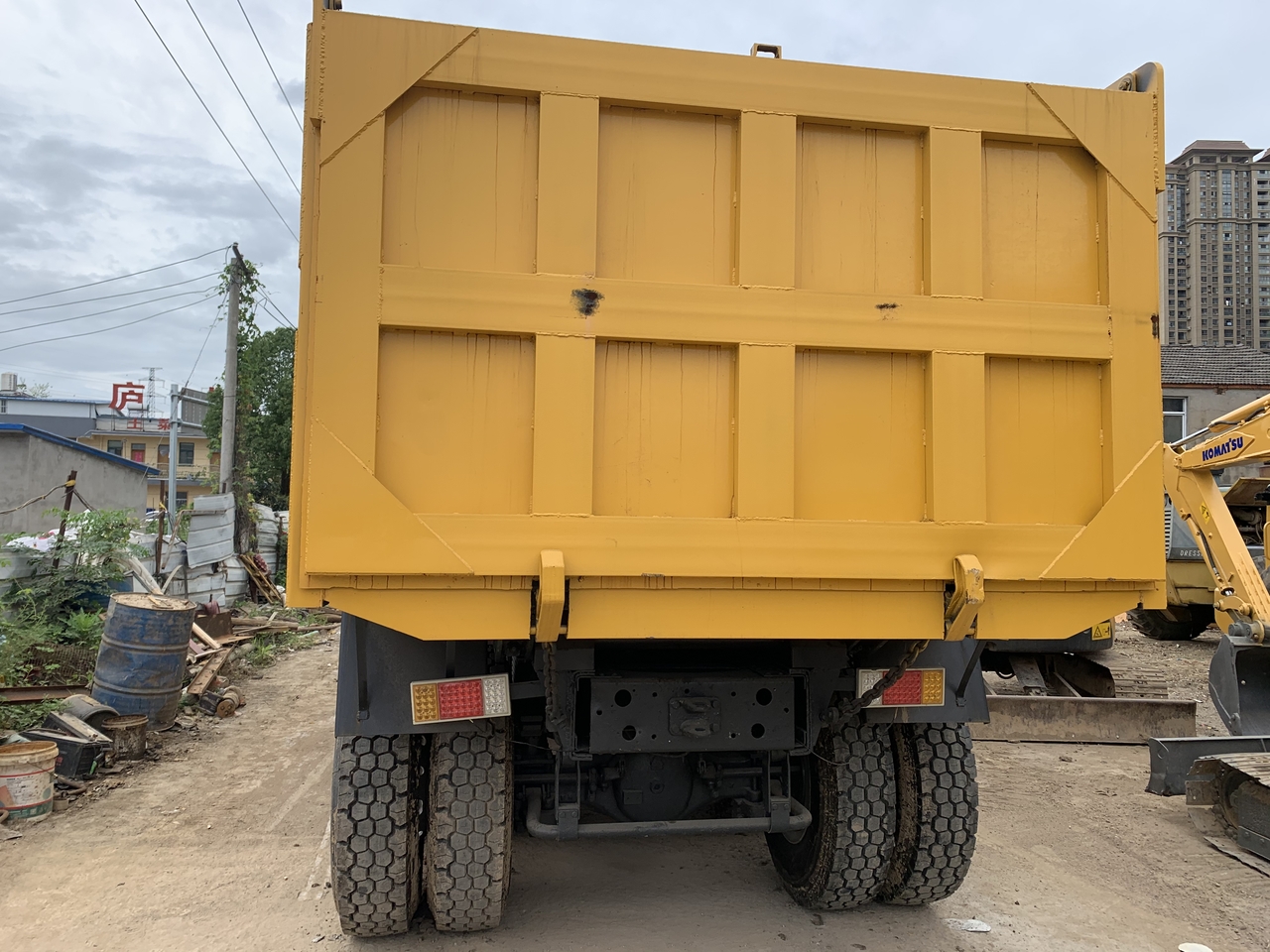 SINOTRUK Howo Dump truck 371 - Camion benne: photos 3 SINOTRUK Howo Dump truck 371 - Camion benne: photos 3