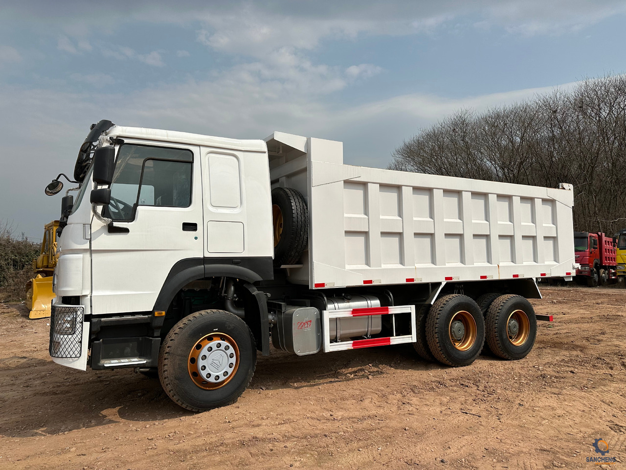 SINOTRUK Howo Dump truck 371 - Camion benne: photos 2 SINOTRUK Howo Dump truck 371 - Camion benne: photos 2