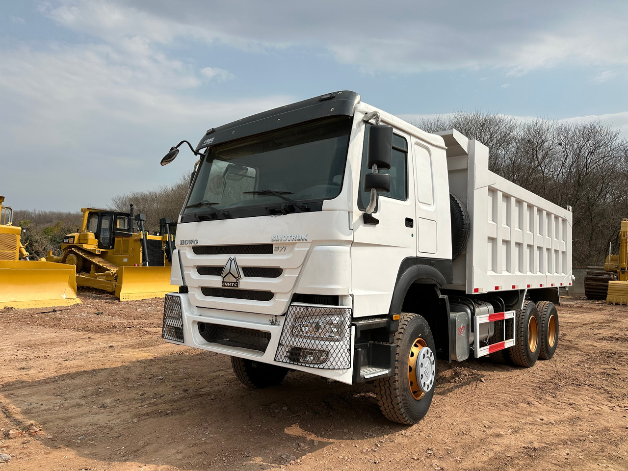 SINOTRUK Howo Dump truck 371 - Camion benne: photos 4 SINOTRUK Howo Dump truck 371 - Camion benne: photos 4