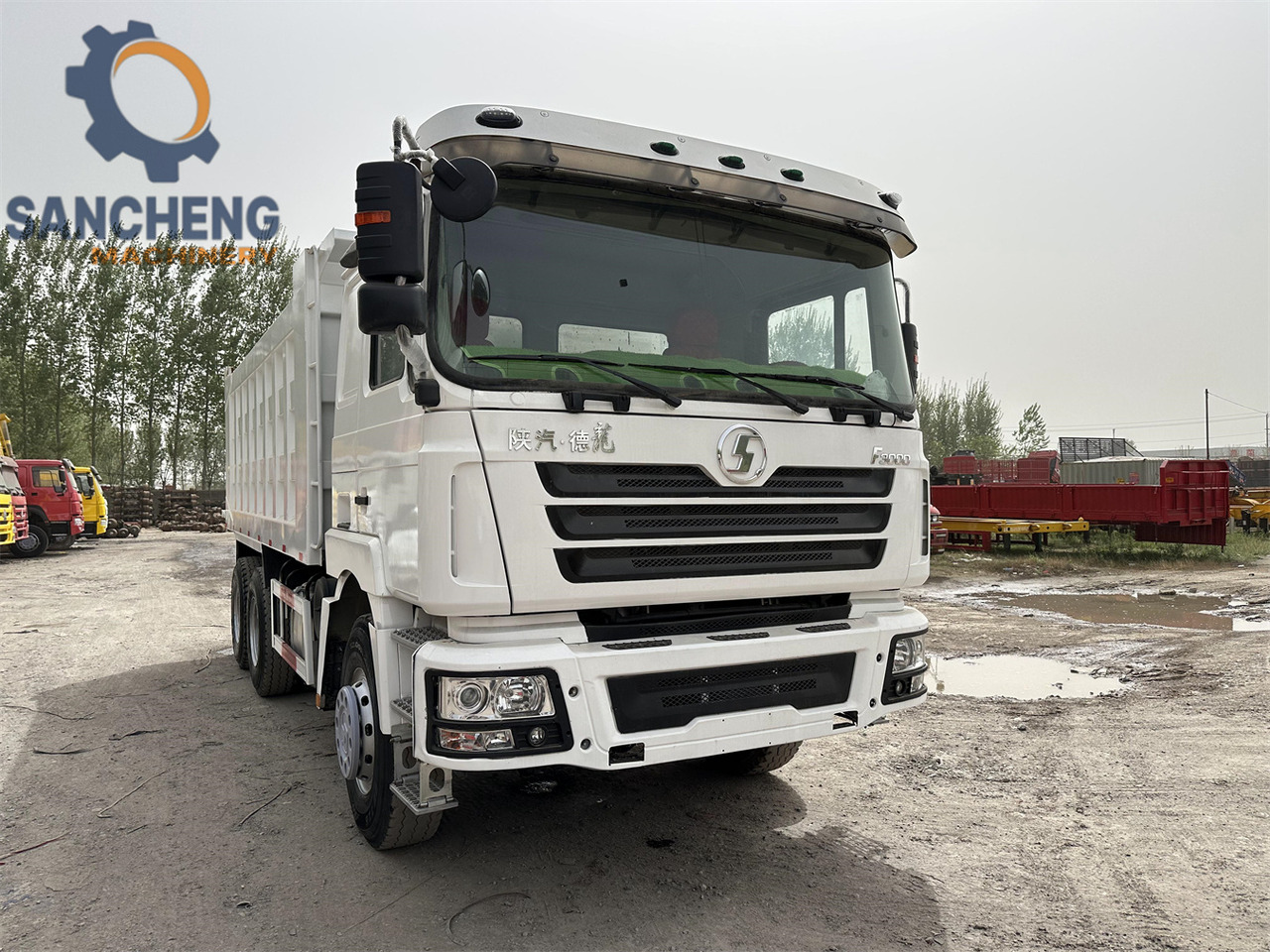 Shacman F3000 - Camion benne: photos 2 Shacman F3000 - Camion benne: photos 2