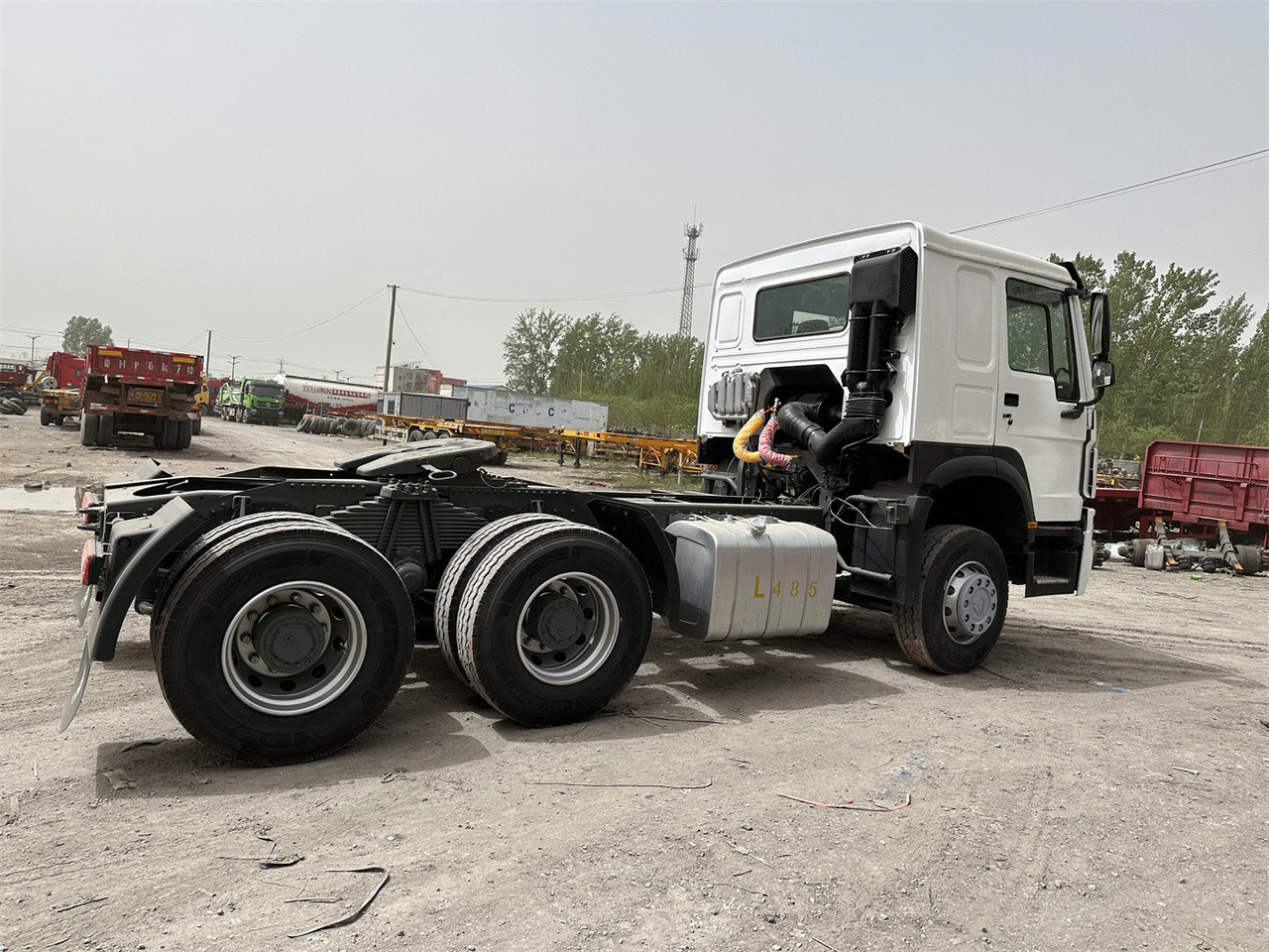 SINOTRUK Howo 371 Truck Head - Tracteur routier: photos 3 SINOTRUK Howo 371 Truck Head - Tracteur routier: photos 3