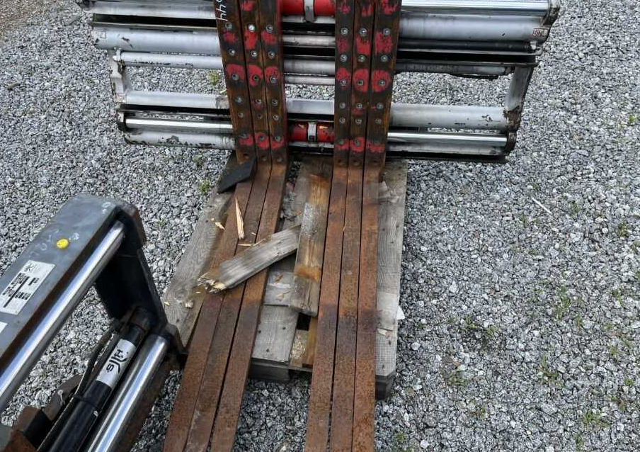 Durwen DRPK45C - Fourches pour Chariot élévateur: photos 2 Durwen DRPK45C - Fourches pour Chariot élévateur: photos 2