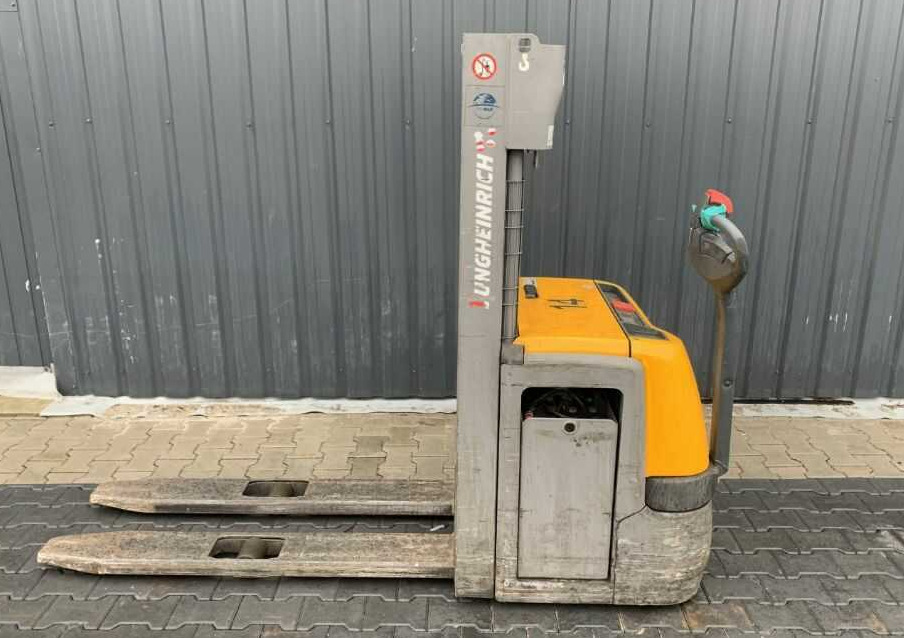 Jungheinrich EJC214 - Gerbeur: photos 2 Jungheinrich EJC214 - Gerbeur: photos 2