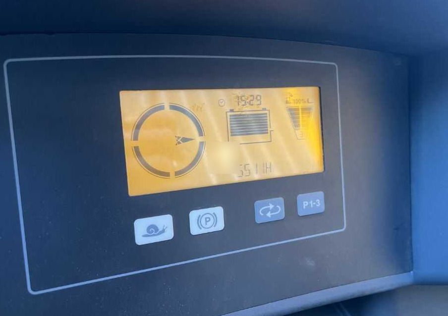 Jungheinrich ETV214 - Chariot à mât rétractable: photos 5 Jungheinrich ETV214 - Chariot à mât rétractable: photos 5