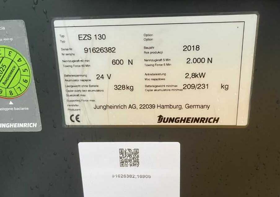 Jungheinrich EZS130 - Chariot tracteur: photos 4 Jungheinrich EZS130 - Chariot tracteur: photos 4
