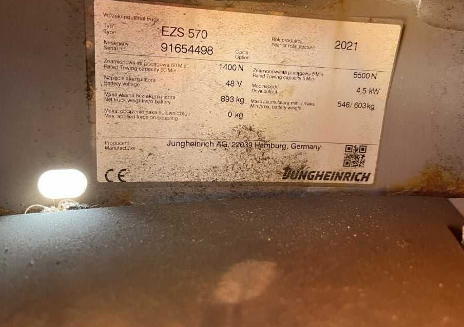 Jungheinrich EZS570 - Chariot tracteur: photos 4 Jungheinrich EZS570 - Chariot tracteur: photos 4