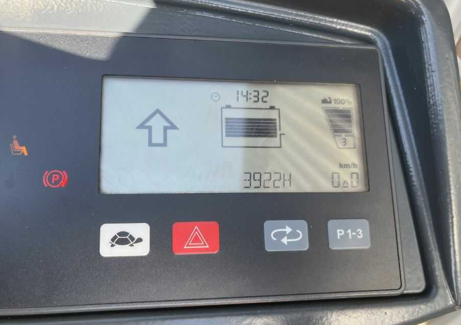 Jungheinrich EZS590 - Chariot tracteur: photos 5 Jungheinrich EZS590 - Chariot tracteur: photos 5