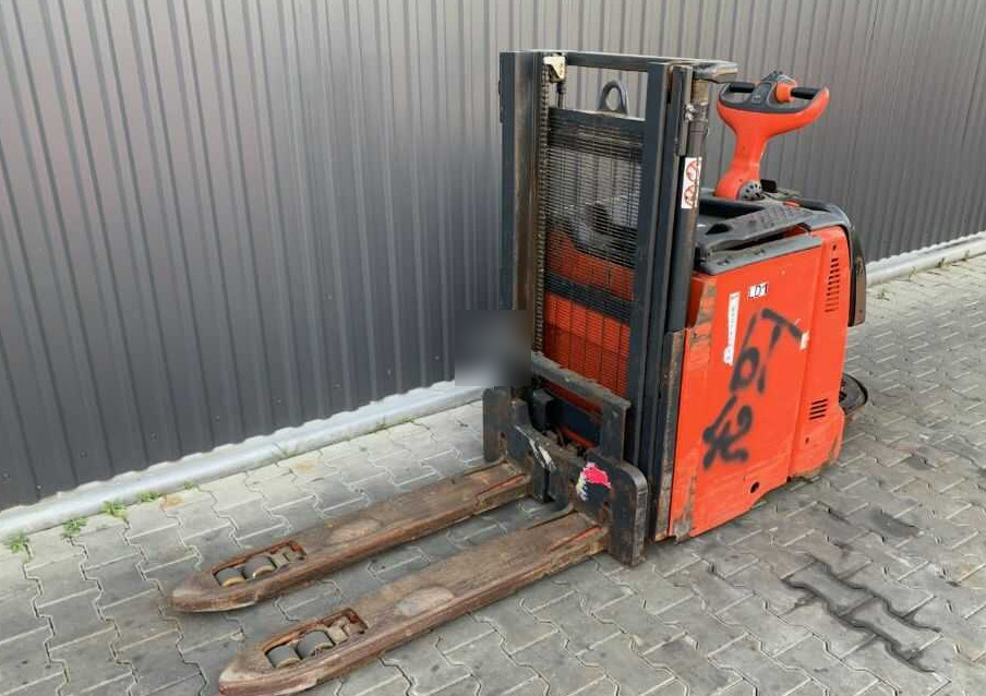 Linde D12AP - Gerbeur: photos 1 Linde D12AP - Gerbeur: photos 1