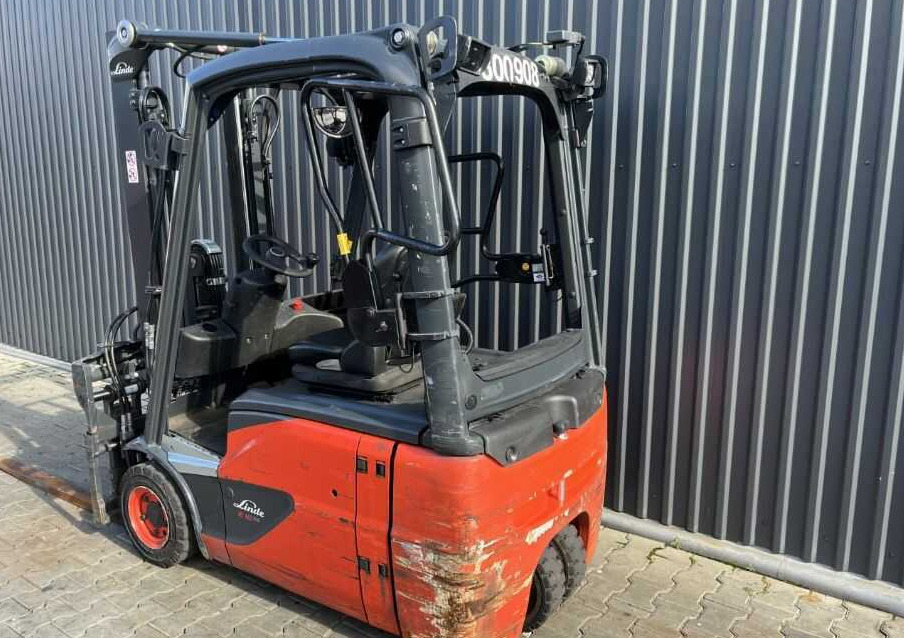 Linde E16-02 - Chariot élévateur électrique: photos 3 Linde E16-02 - Chariot élévateur électrique: photos 3