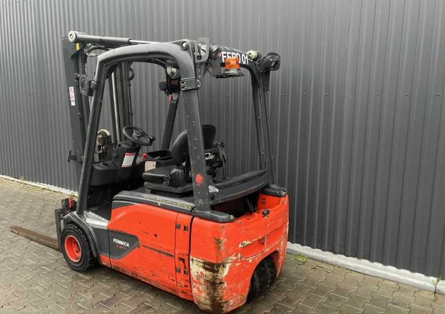 Linde E20L-02 - Chariot élévateur électrique: photos 3 Linde E20L-02 - Chariot élévateur électrique: photos 3