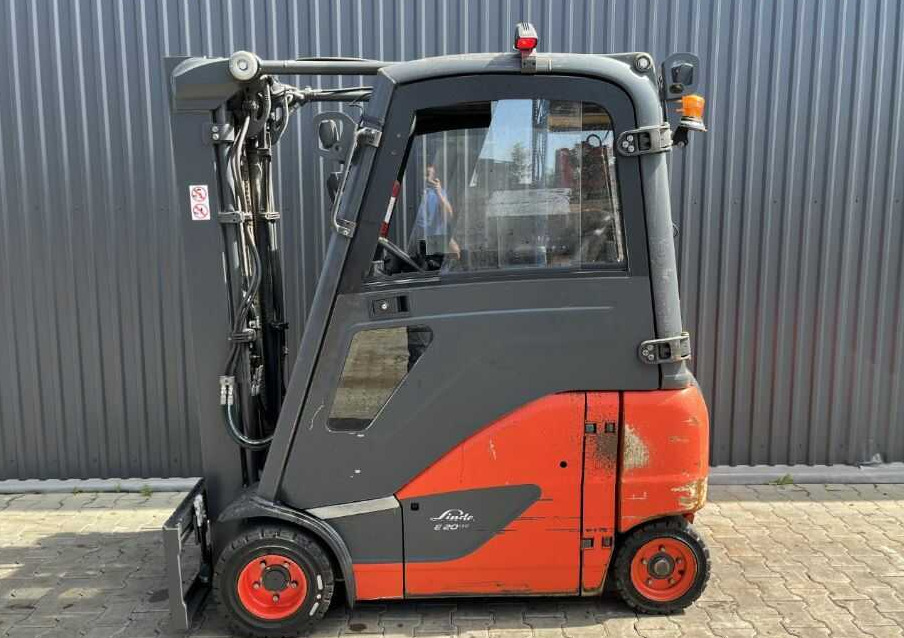 Linde E20PH-02 - Chariot élévateur électrique: photos 2 Linde E20PH-02 - Chariot élévateur électrique: photos 2