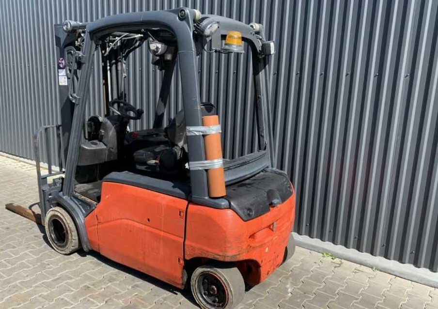 Linde E20PL-01 - Chariot élévateur électrique: photos 3 Linde E20PL-01 - Chariot élévateur électrique: photos 3