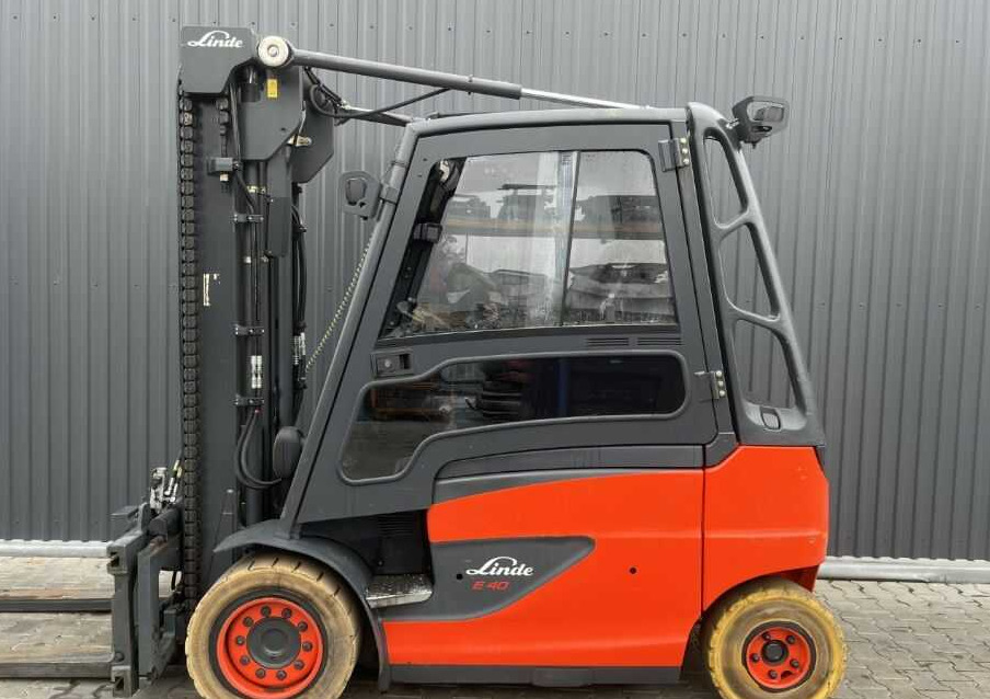 Linde E40H-01/600 - Chariot élévateur électrique: photos 2 Linde E40H-01/600 - Chariot élévateur électrique: photos 2