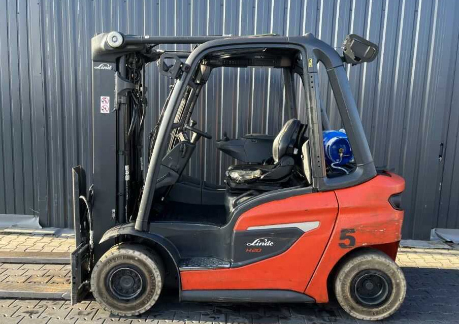 Linde H20T-01/600 - Chariot élévateur à gaz: photos 2 Linde H20T-01/600 - Chariot élévateur à gaz: photos 2