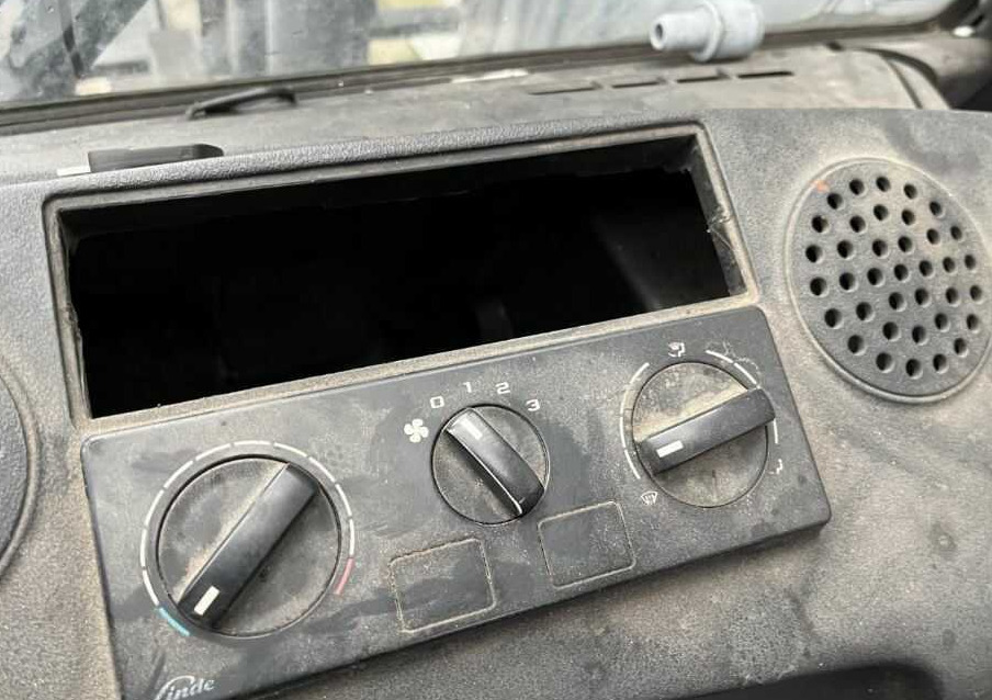 Linde H40CNG-02 - Chariot élévateur à gaz: photos 4 Linde H40CNG-02 - Chariot élévateur à gaz: photos 4