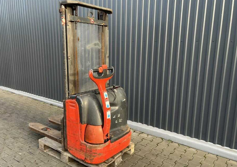 Linde L12 - Gerbeur: photos 3 Linde L12 - Gerbeur: photos 3