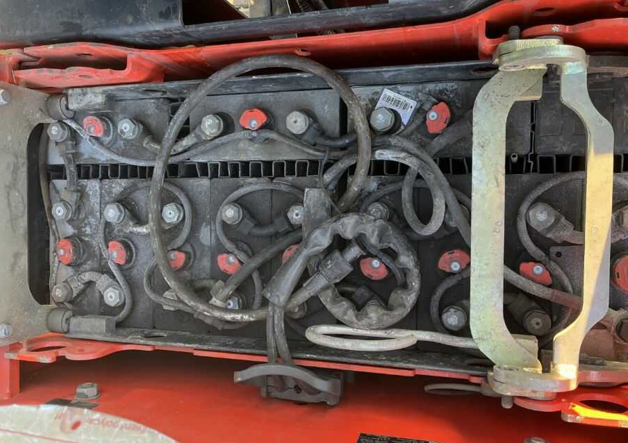 Linde P30C - Chariot tracteur: photos 2 Linde P30C - Chariot tracteur: photos 2