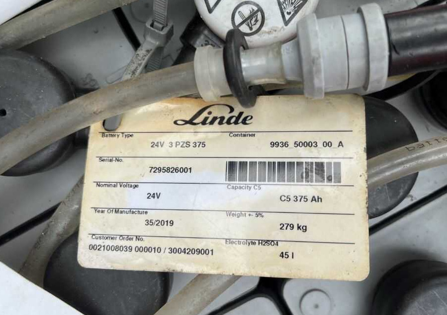 Linde P30C - Chariot tracteur: photos 1 Linde P30C - Chariot tracteur: photos 1