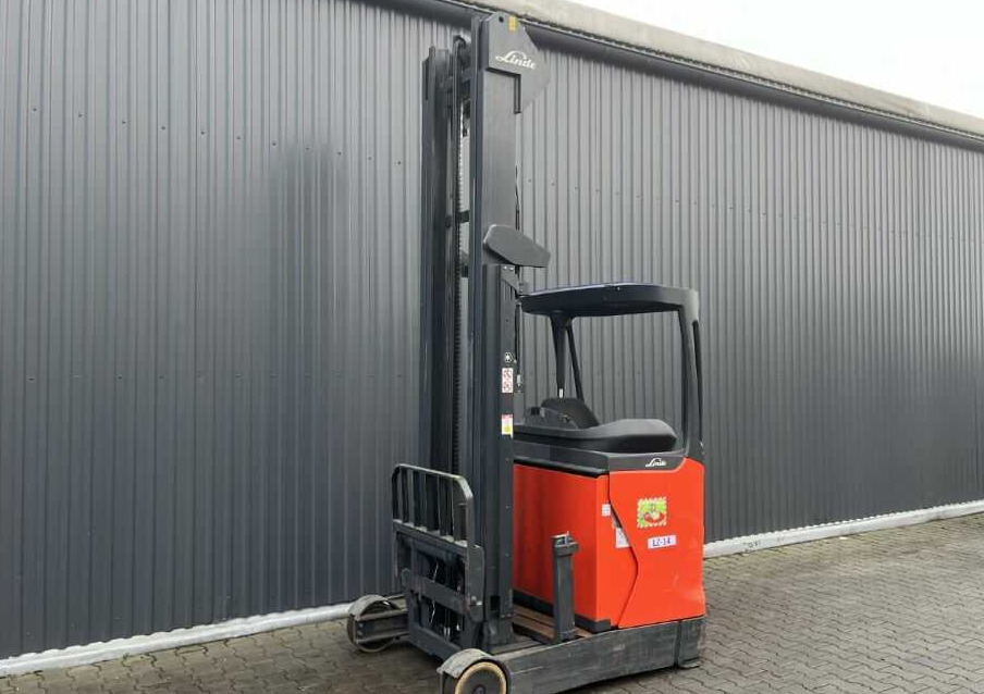 Linde R14-01 - Chariot à mât rétractable: photos 1 Linde R14-01 - Chariot à mât rétractable: photos 1