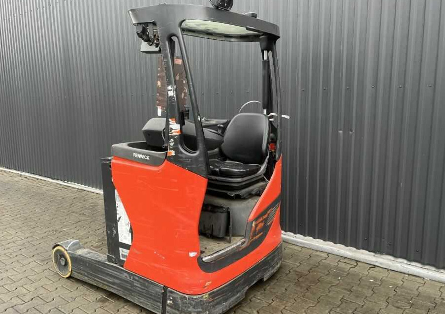 Linde R14-01 - Chariot à mât rétractable: photos 3 Linde R14-01 - Chariot à mât rétractable: photos 3