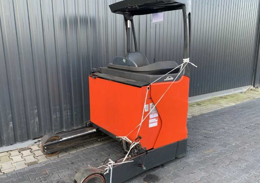 Linde R14-01 - Chariot à mât rétractable: photos 1 Linde R14-01 - Chariot à mât rétractable: photos 1