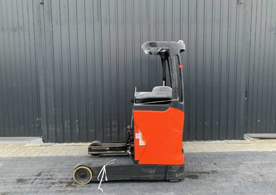 Linde R14-01 - Chariot à mât rétractable: photos 2 Linde R14-01 - Chariot à mât rétractable: photos 2