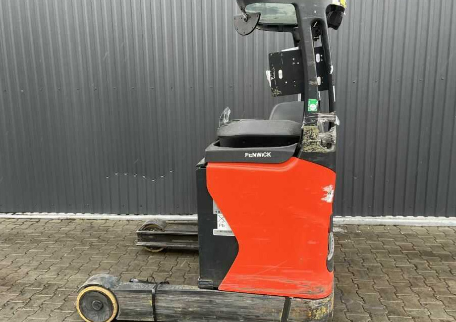 Linde R14HD-01 - Chariot à mât rétractable: photos 2 Linde R14HD-01 - Chariot à mât rétractable: photos 2