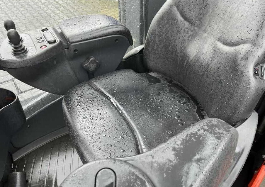 Linde R14X - Chariot à mât rétractable: photos 5 Linde R14X - Chariot à mât rétractable: photos 5