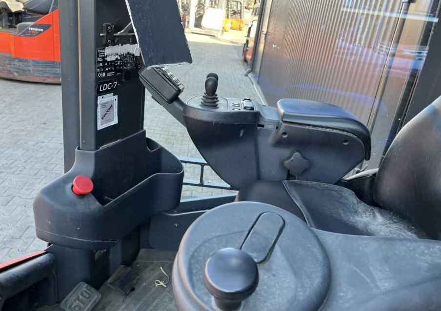 Chariot à mât rétractable Linde R14X: photos 8